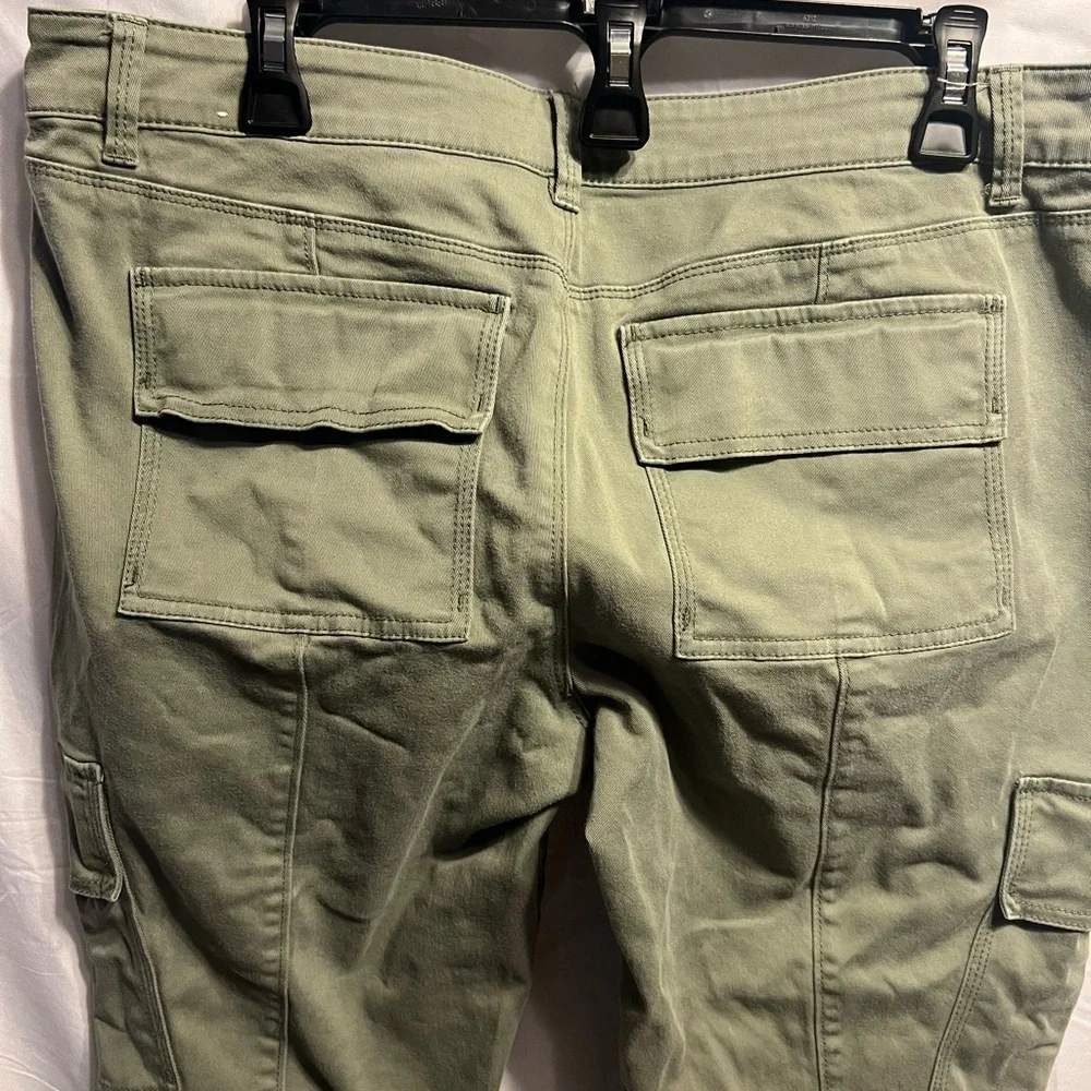 EUC White House Black Market denim jeans. Size 12. - Picture 10 of 14